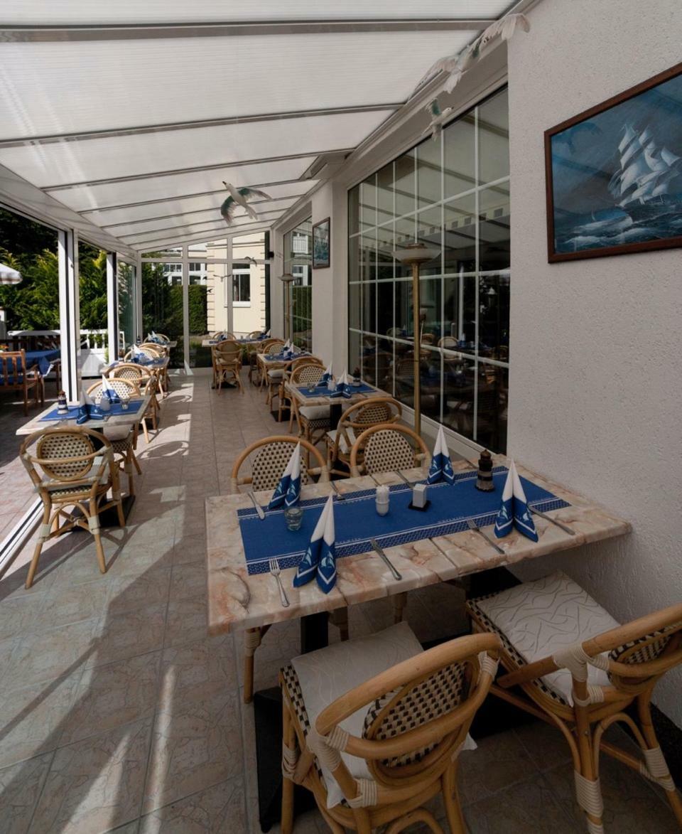 Hotel Albatros Goehren  Exterior photo